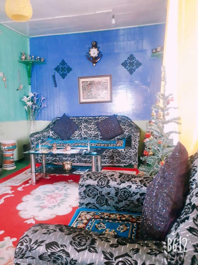 Vamoose Quaint Wood Cottage Dardżyling Zewnętrze zdjęcie